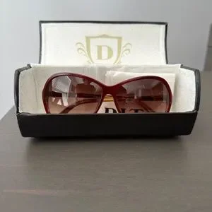 DITA Lotus Oversized Women’s Sunglasses - Merlot DITA | Accessories | Dita Lotus Oversized Womens Sunglasses  main image 4